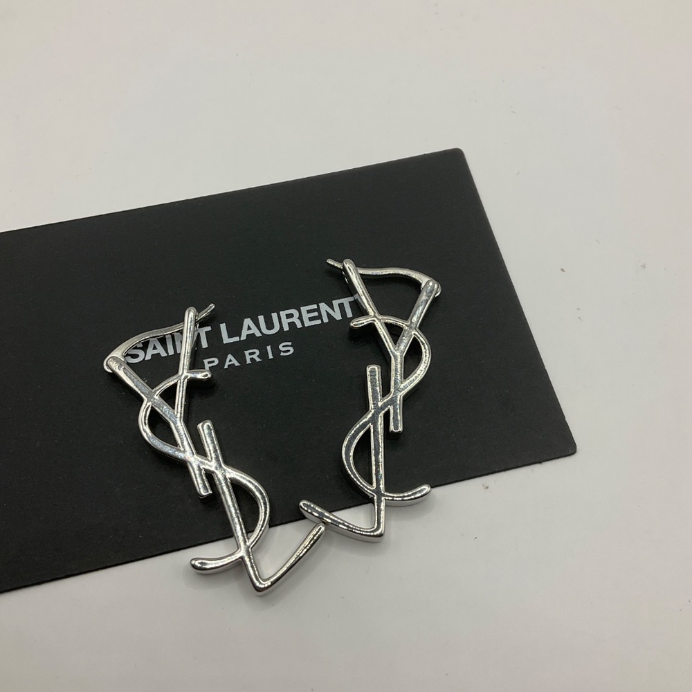 Fashionable earrings with monogram in silver tone - Picture 2 of 4